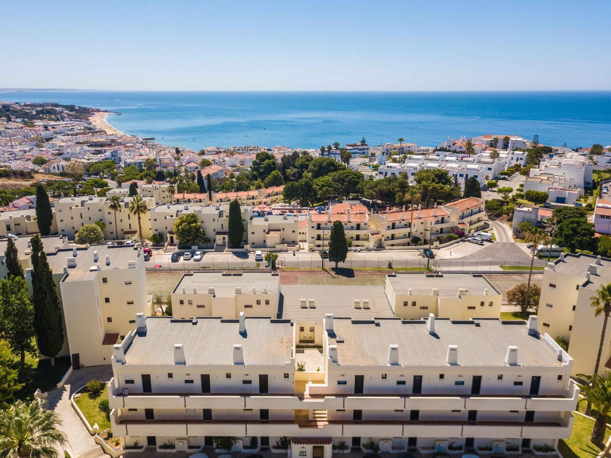 White T1 - Ocean View Apartment Albufeira Ngoại thất bức ảnh
